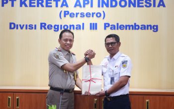 Upaya Selamatkan Aset Negara, KAI Divre III Terima e-Sertipikat Dari Badan Pertanahan Nasional (BPN) Kabupaten Ogan Ilir