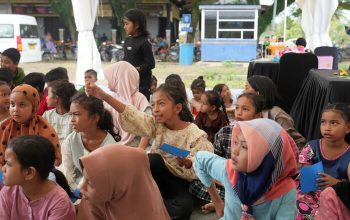 Gotong Royong BUMN, PTPN Group Salurkan Bantuan dan Layanan Kemanusiaan bagi Korban Banjir Pidie Jaya Gotong Royong BUMN, PTPN Group Salurkan Bantuan dan Layanan Kemanusiaan bagi Korban Banjir Pidie Jaya