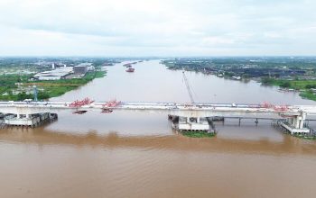 Suplai Beton Readymix WSBP Dorong Progres Jembatan Musi V, Struktur Utama Kini Telah Tersambung